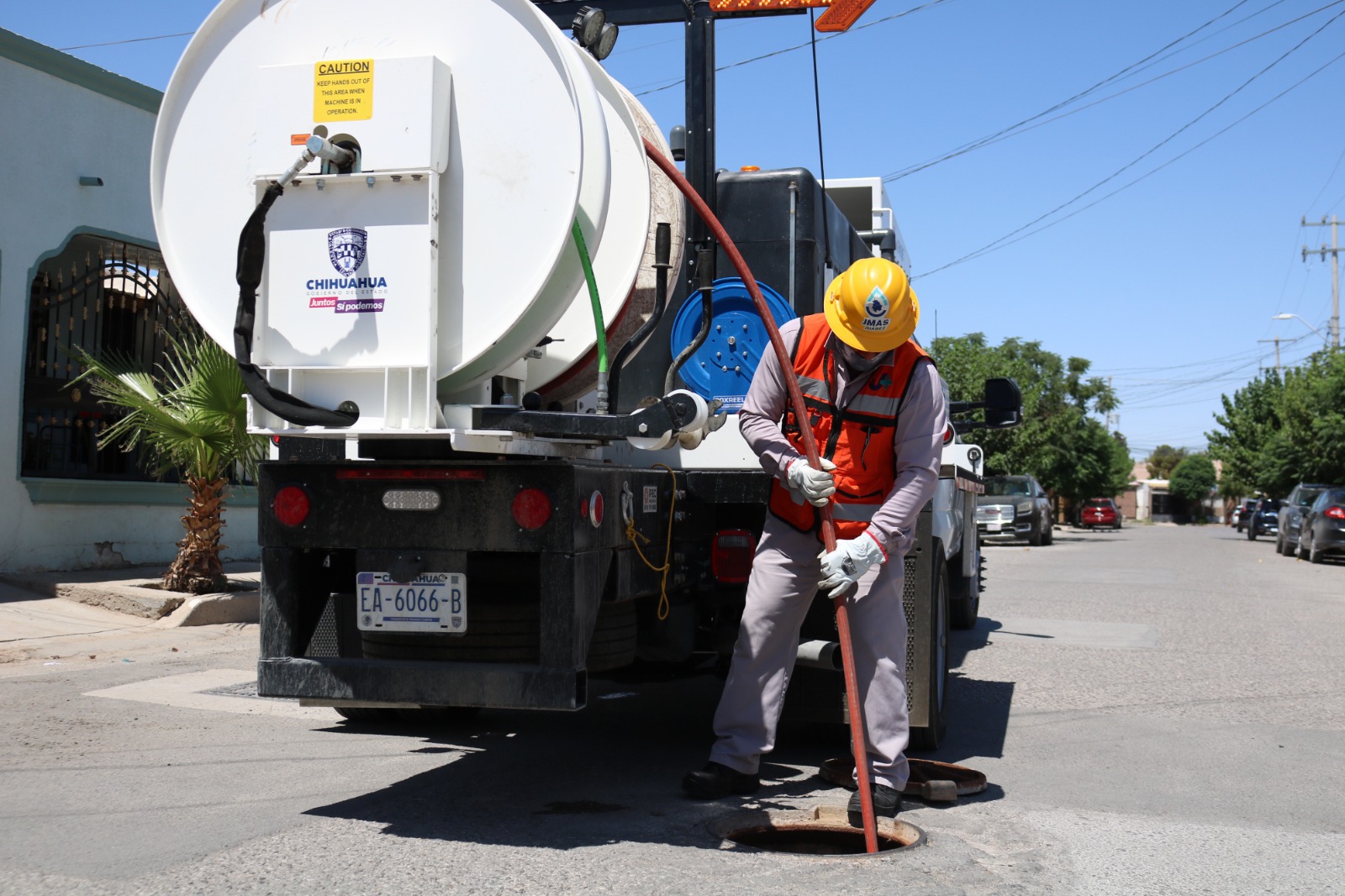 *REFUERZA J+ LIMPIEZA DE ALCANTARILLADO CON MODERNOS EQUIPOS DE INYECCIÓN*