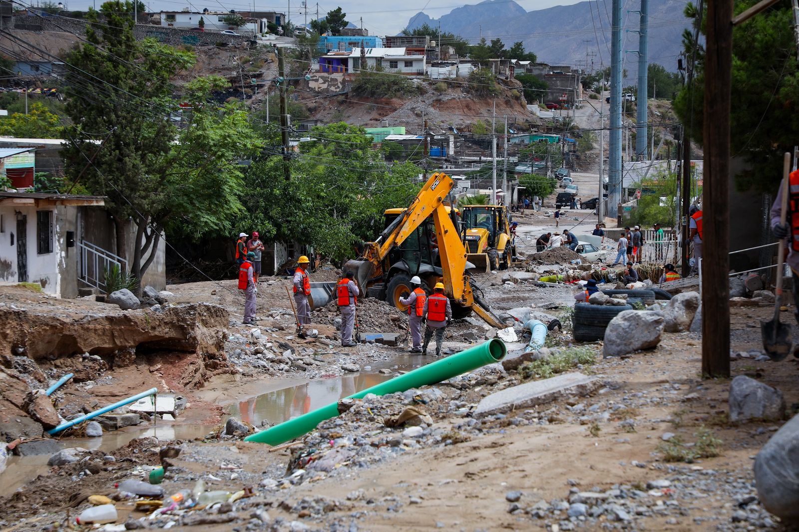 *ATIENDE LA J+ EMERGENCIA POR SOCAVÓN EN LA FRANCISCO SARABIA*
