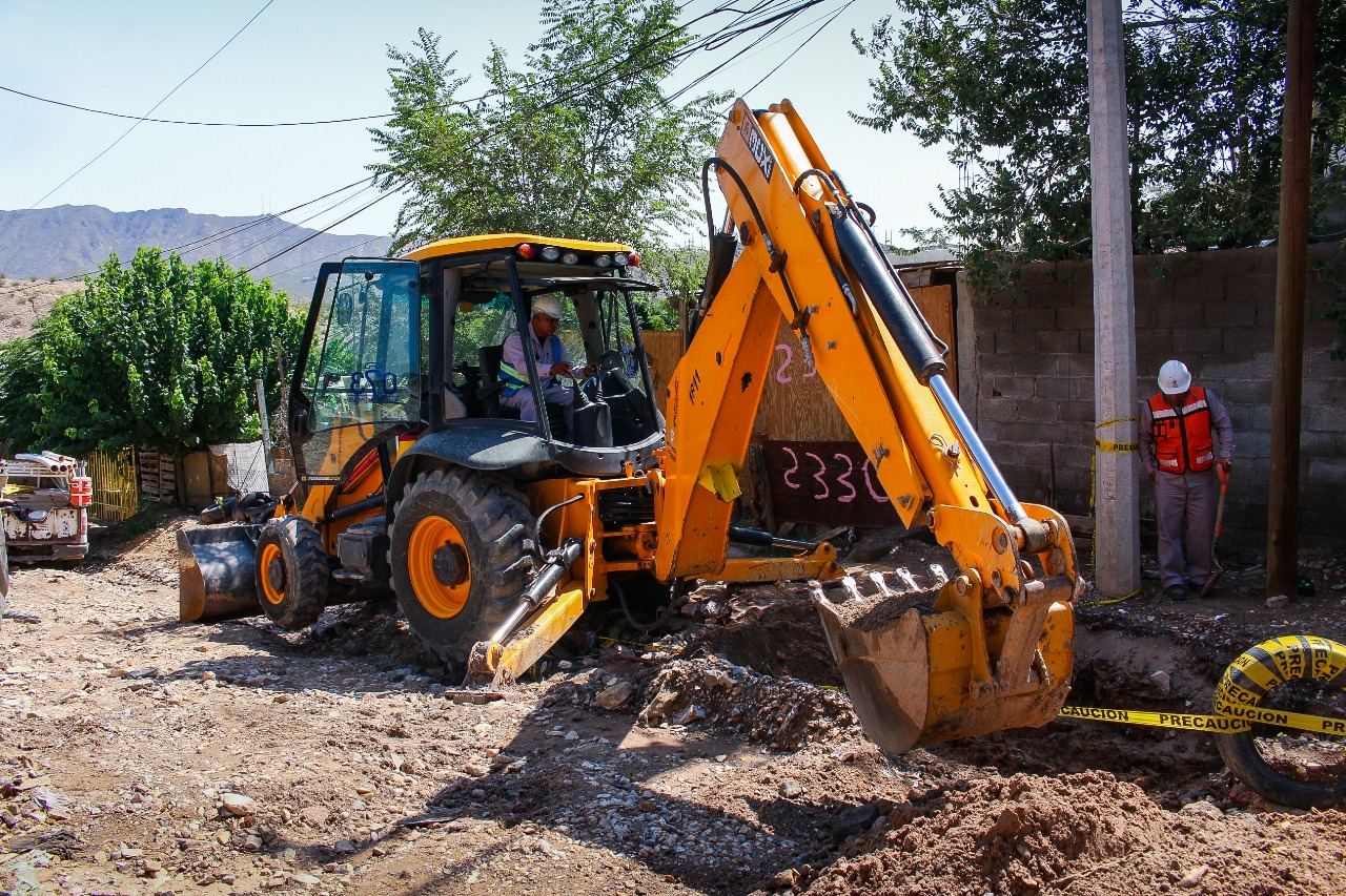 REPARA LA J+ FUGAS DE AGUA POTABLE DE GRAN MAGNITUD