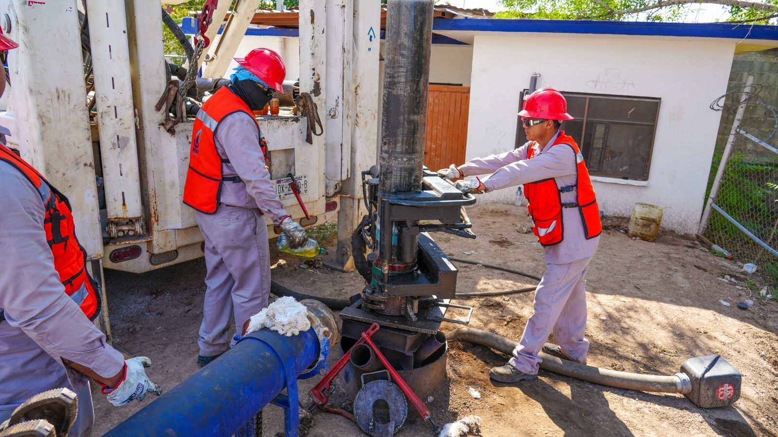 “PREVIENE LA J+ EL ABASTO DE AGUA CON MANTENIMIENTO PREVENTIVO A POZOS”