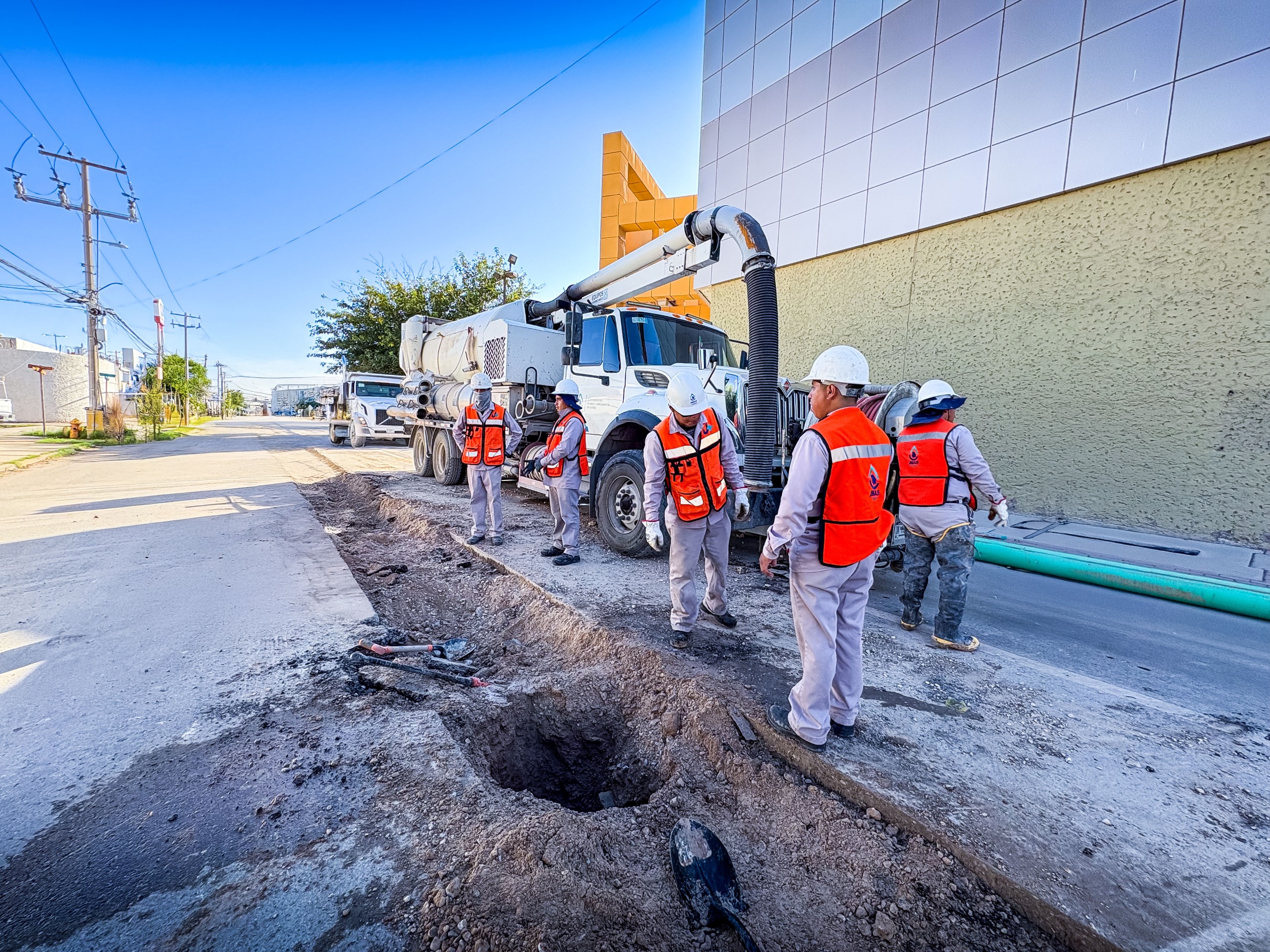 *REPARA LA J+ TUBERÍA TRAS HUNDIMIENTO*