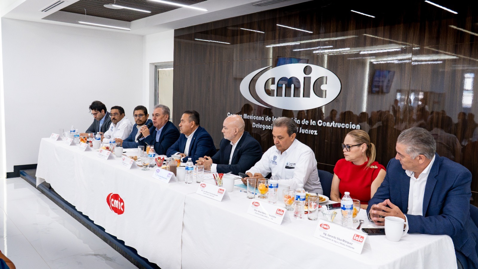 Presenta JMAS a constructores inversión de 1,200 mdp para Juárez