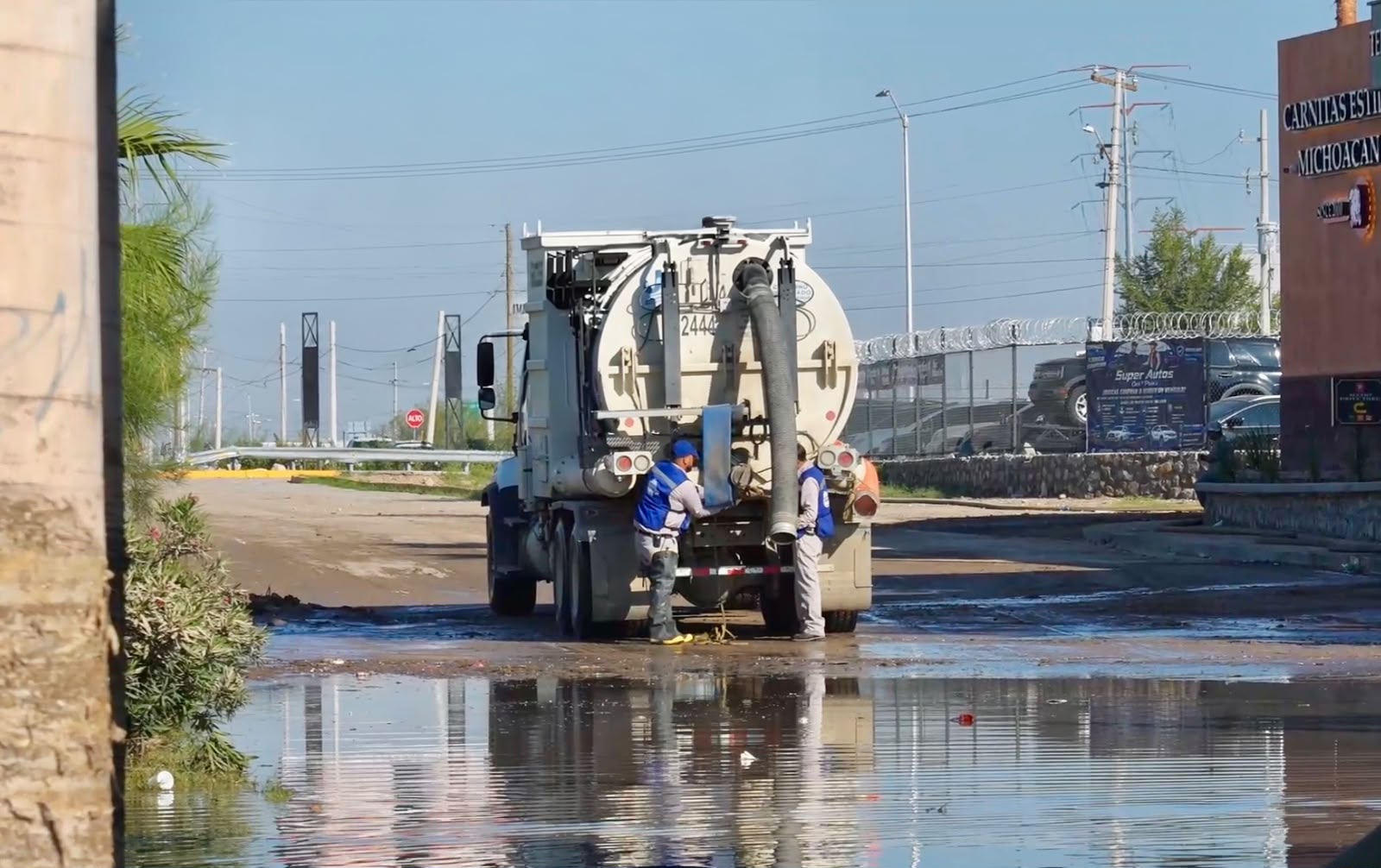 Retira JMAS más de 5 millones de litros de agua del puente Centauro